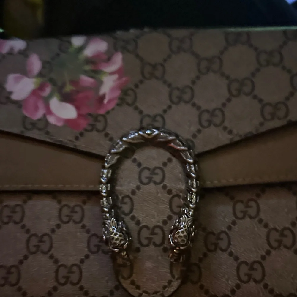 Gucci Tan Floral Shoulder Bag - Picture 1 of 6